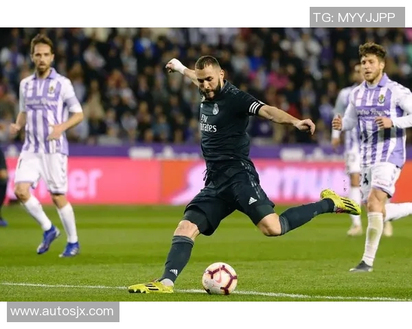 巴拉多利德宣布中场核心因斯阿尼加盟红魔，正式开启西甲生涯