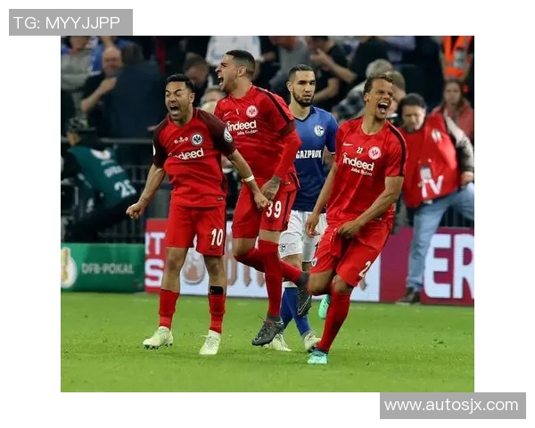 斯图加特客场逆袭，保级之路开启震撼德甲足坛