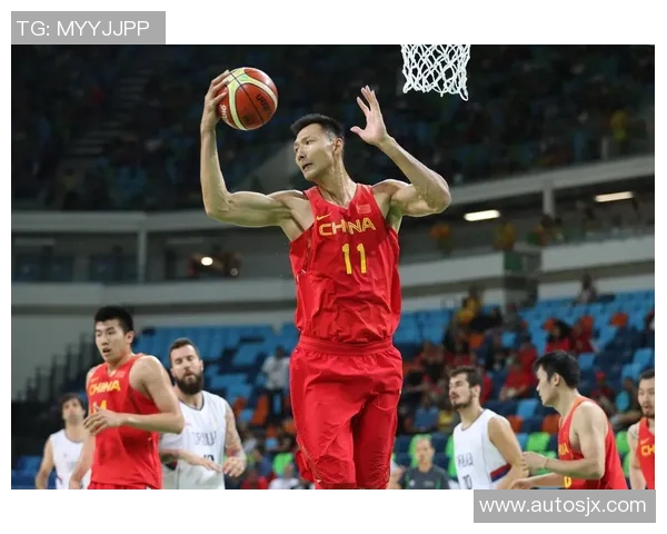 易建联暑期篮球夏令营：点燃青少年篮球梦想